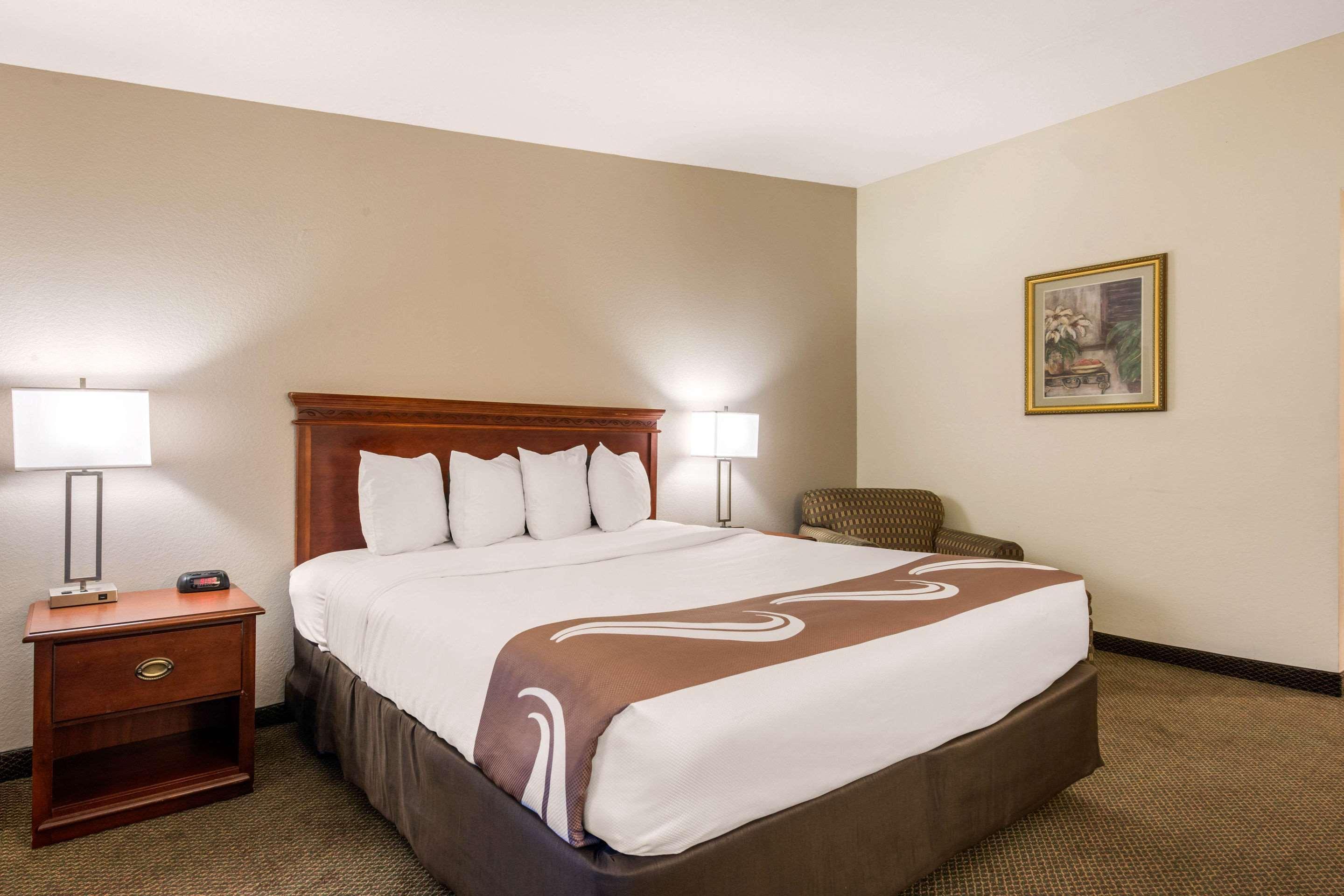 Quality Inn & Suites Tarpon Springs South Exteriér fotografie