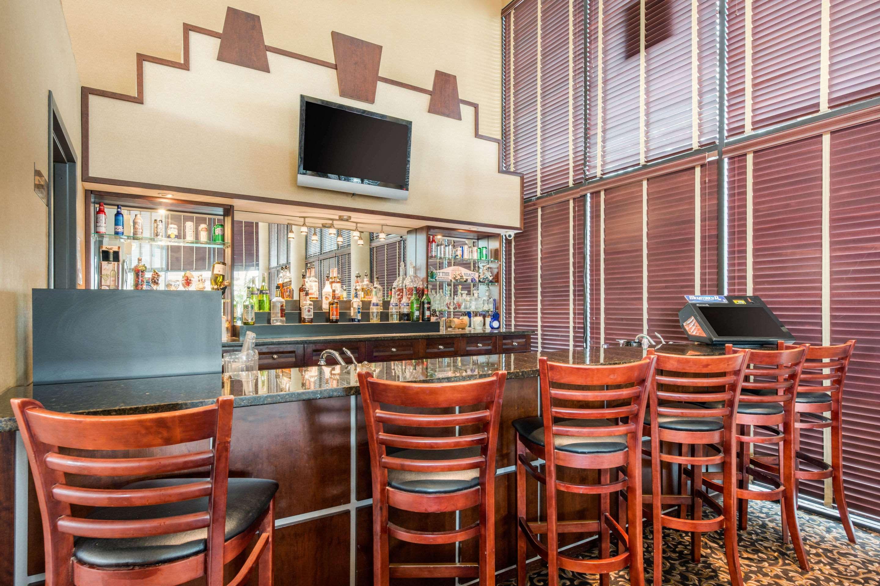 Quality Inn & Suites Tarpon Springs South Exteriér fotografie