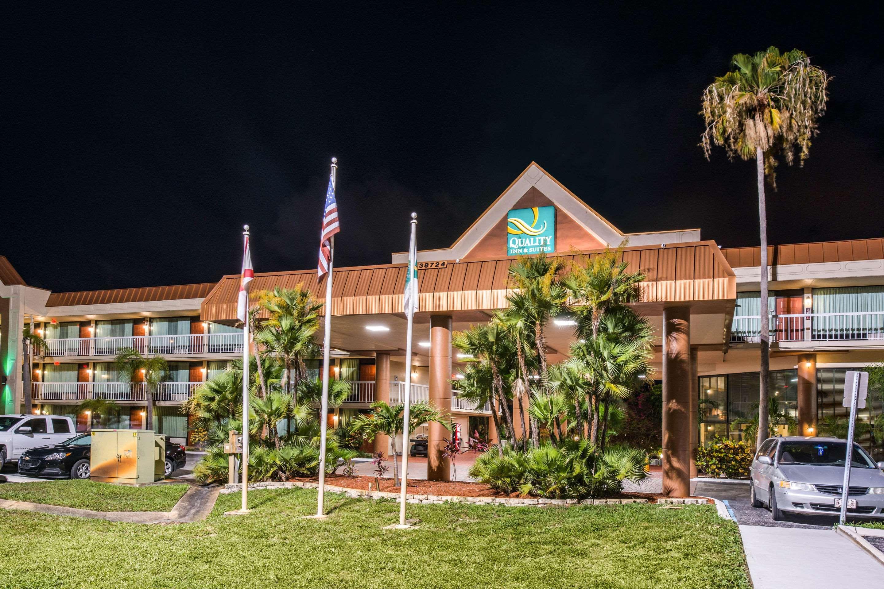 Quality Inn & Suites Tarpon Springs South Exteriér fotografie